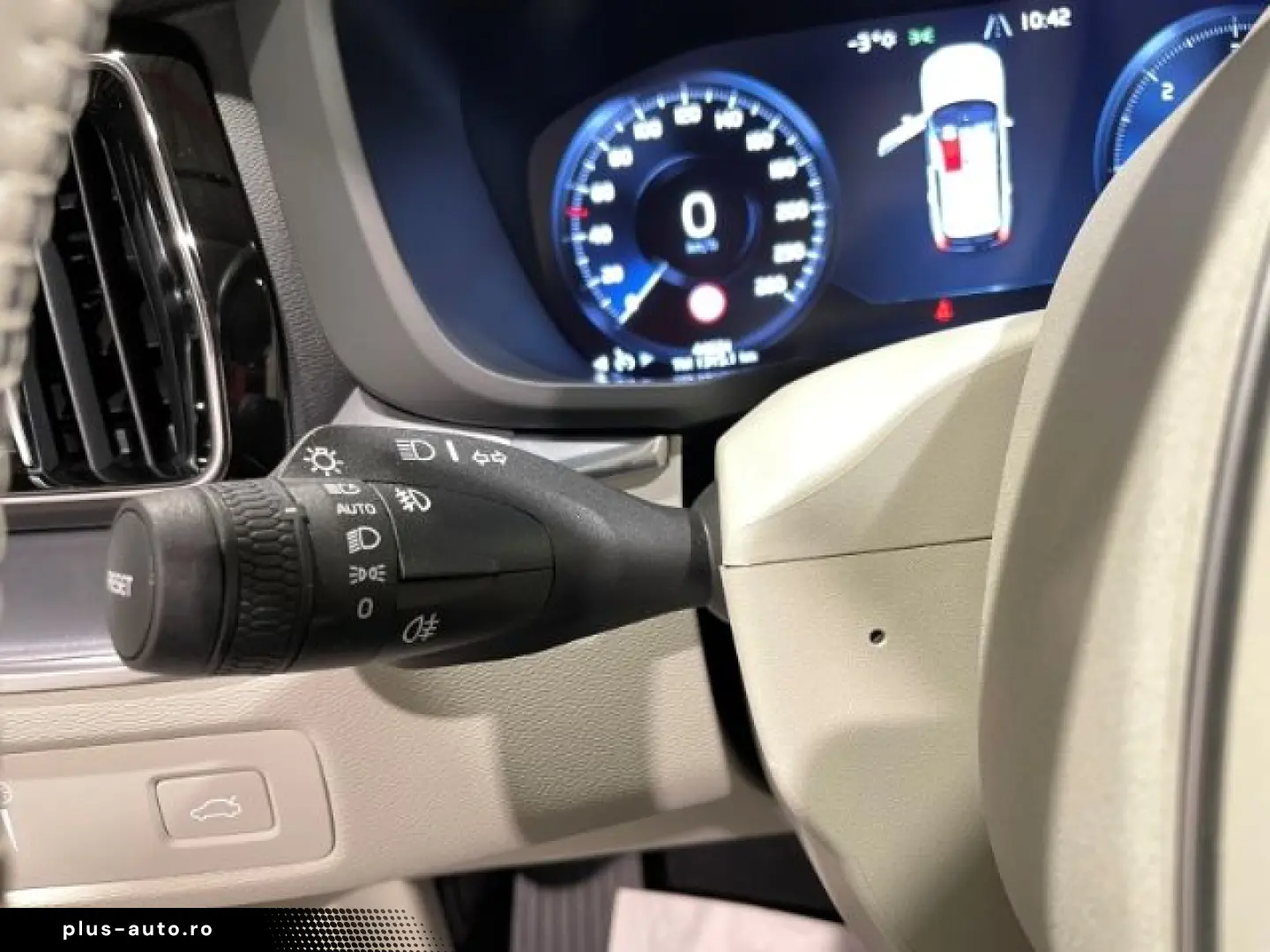 VOLVO XC60 B4 Diesel Momentum Pro Automatik EU6 Leder