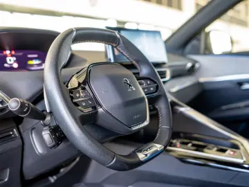 PEUGEOT 3008 GT Hybrid 136 e-DSC6 ACC LED KAMERA