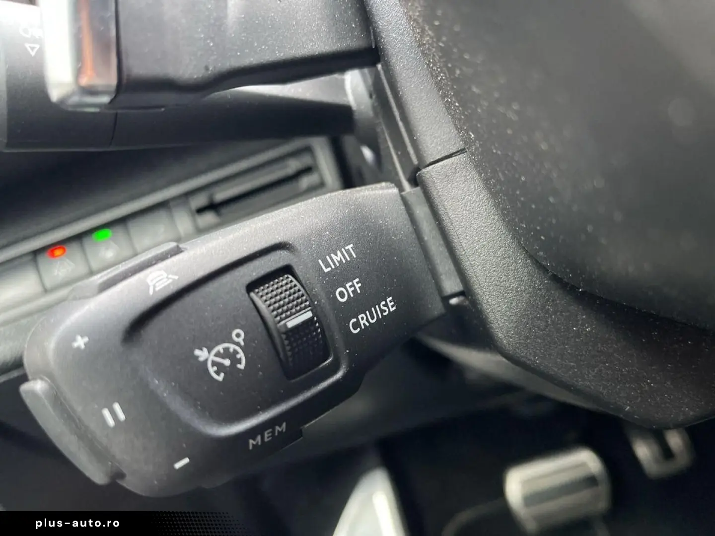 PEUGEOT 3008 Hybrid 136 GT e-DSC Navi LED R-Kam