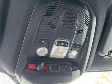 PEUGEOT 3008 Hybrid 136 GT e-DSC Navi LED R-Kam