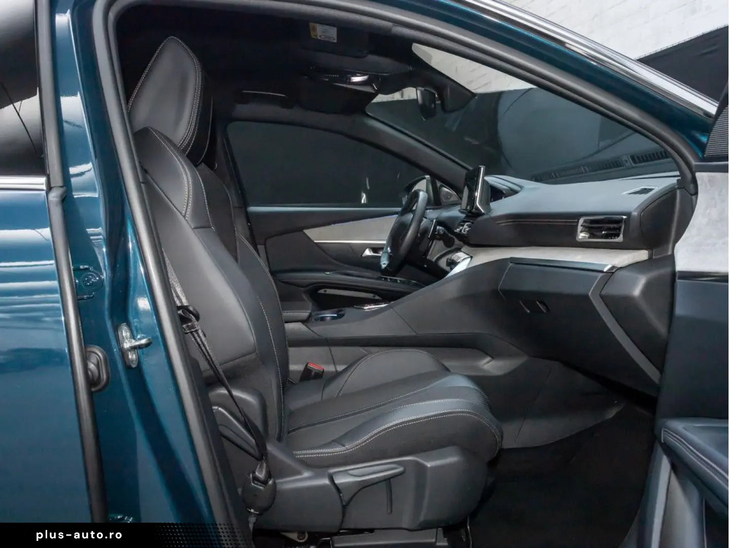 PEUGEOT 3008 GT HYBRID 136 e-DSC6 ACC LED NAVI KAMERA BT