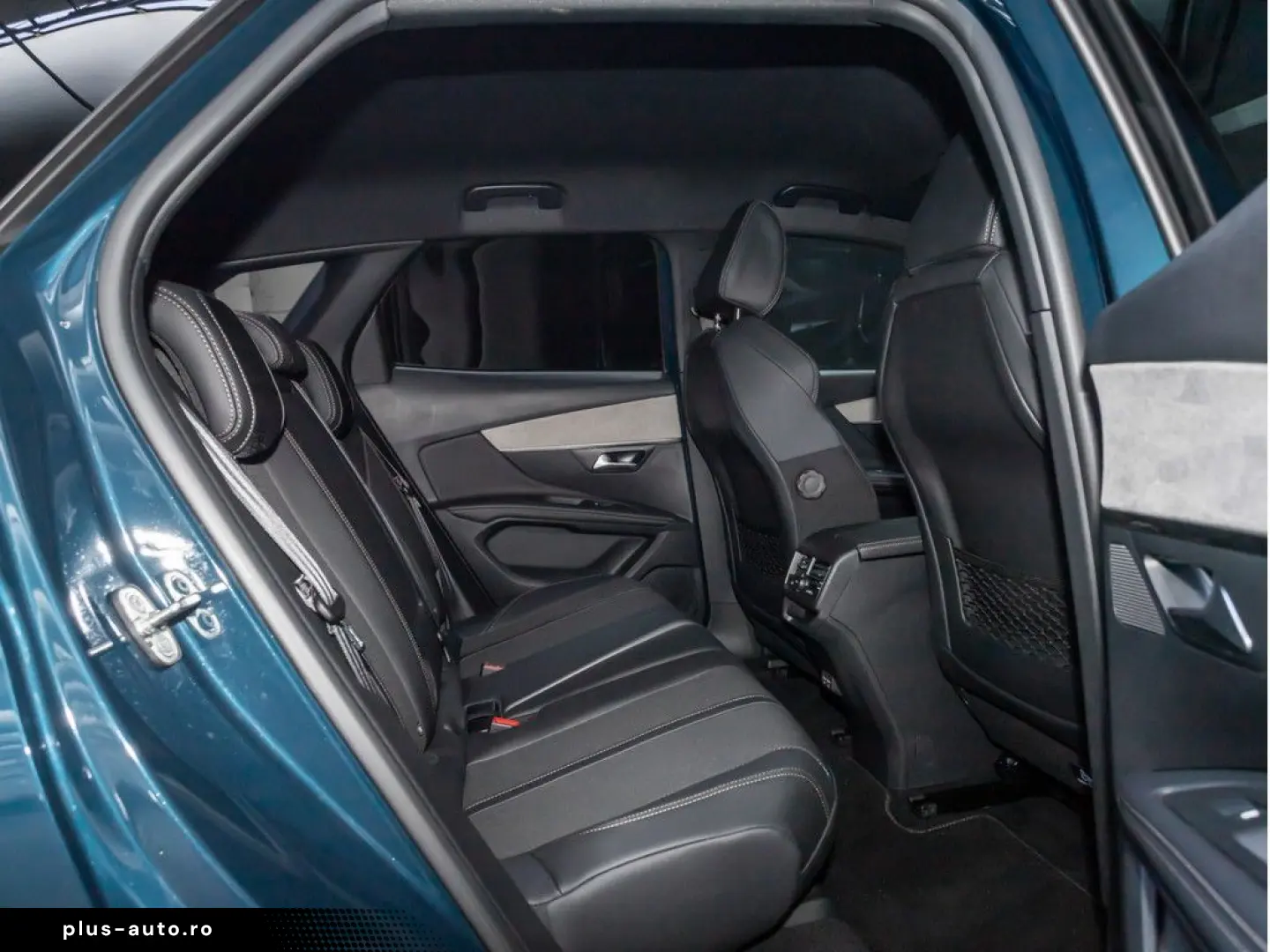 PEUGEOT 3008 GT HYBRID 136 e-DSC6 ACC LED NAVI KAMERA BT