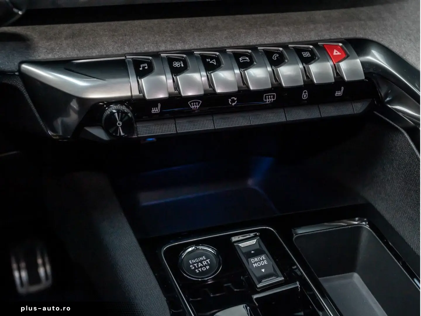 PEUGEOT 3008 GT HYBRID 136 e-DSC6 ACC LED NAVI KAMERA BT