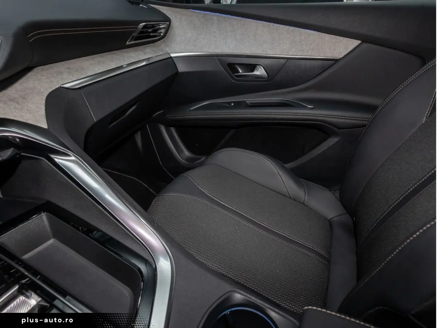 PEUGEOT 3008 GT HYBRID 136 e-DSC6 ACC LED NAVI KAMERA BT