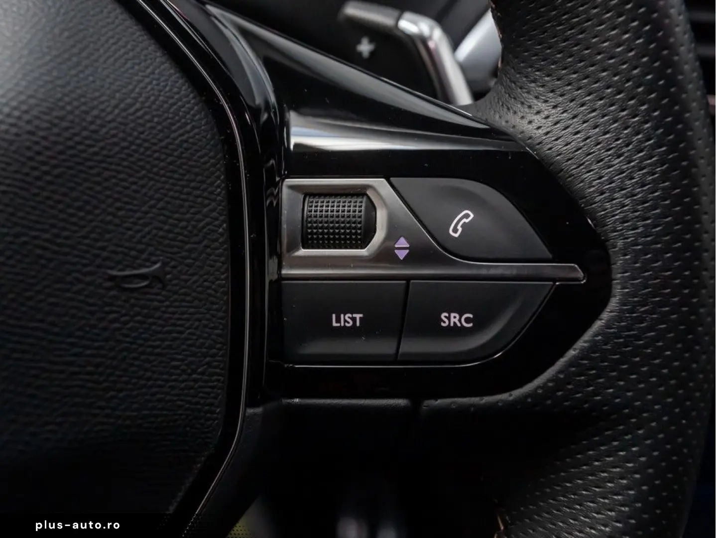 PEUGEOT 3008 GT HYBRID 136 e-DSC6 ACC LED NAVI KAMERA BT