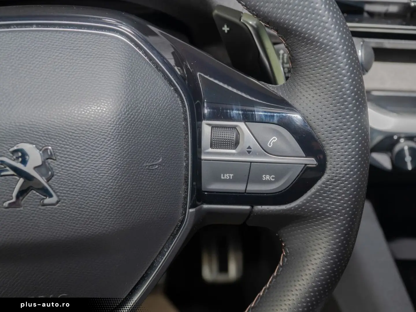 PEUGEOT 3008 GT Hybrid 136 e-DSC6 ACC LED NAVI