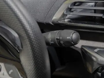 PEUGEOT 3008 GT Hybrid 136 e-DSC6 ACC LED NAVI