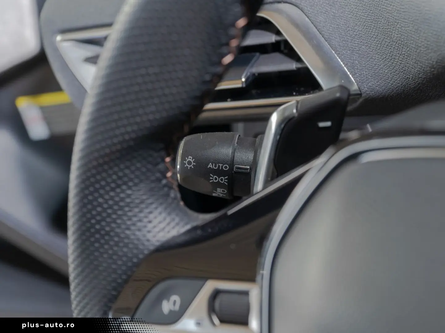 PEUGEOT 3008 GT Hybrid 136 e-DSC6 ACC LED NAVI