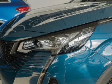 PEUGEOT 3008 GT Hybrid 136 e-DSC6 ACC LED NAVI