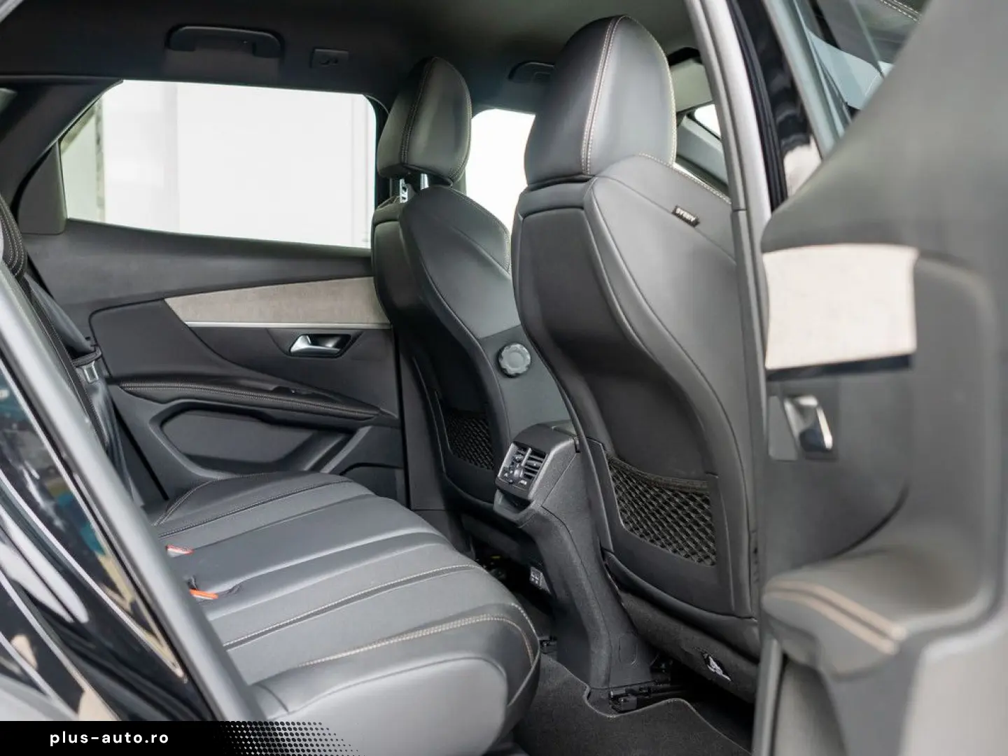 PEUGEOT 3008 GT Hybrid 136 e-DSC6 ACC LED NAVI