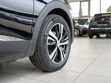 PEUGEOT 3008 GT Hybrid 136 e-DSC6 ACC LED NAVI