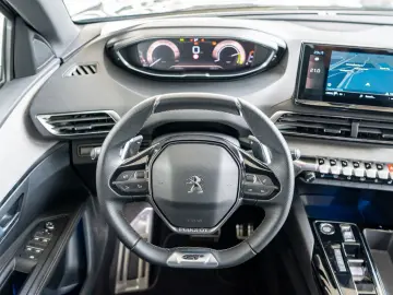 PEUGEOT 3008 GT Hybrid 136 e-DSC6 ACC LED NAVI