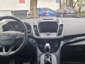 Ford Kuga 4WD  150cp