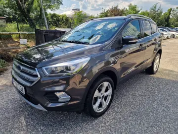 Ford Kuga 4WD  Titanium 2.0 TDCI 150CP aut. Xen Pachet Iarnă