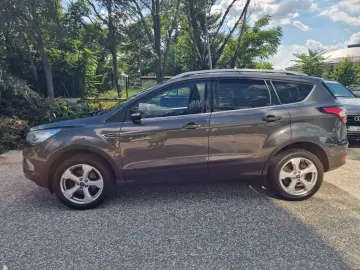 Ford Kuga 4WD  Titanium 2.0 TDCI 150CP aut. Xen Pachet Iarnă