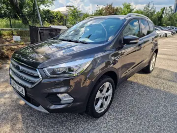 Ford Kuga 4WD  Titanium 2.0 TDCI 150CP aut. Xen Pachet Iarnă