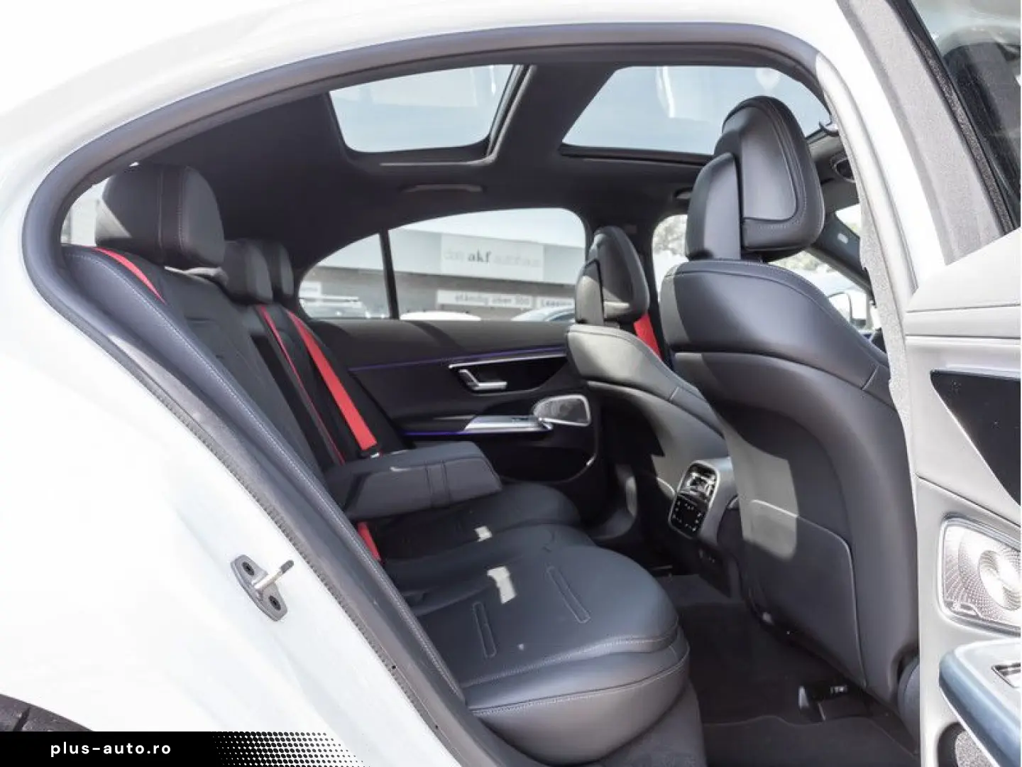 MERCEDES-BENZ E 53 AMG Hybrid 4M  DIGITAL Pano Burm