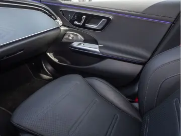 MERCEDES-BENZ E 53 AMG Hybrid 4M  DIGITAL Pano Burm