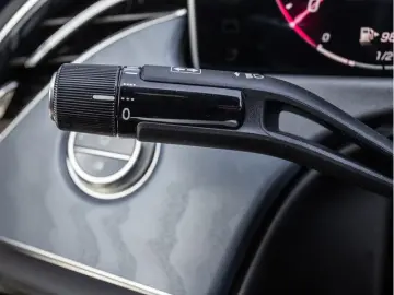 MERCEDES-BENZ E 53 AMG Hybrid 4M  DIGITAL Pano Burm