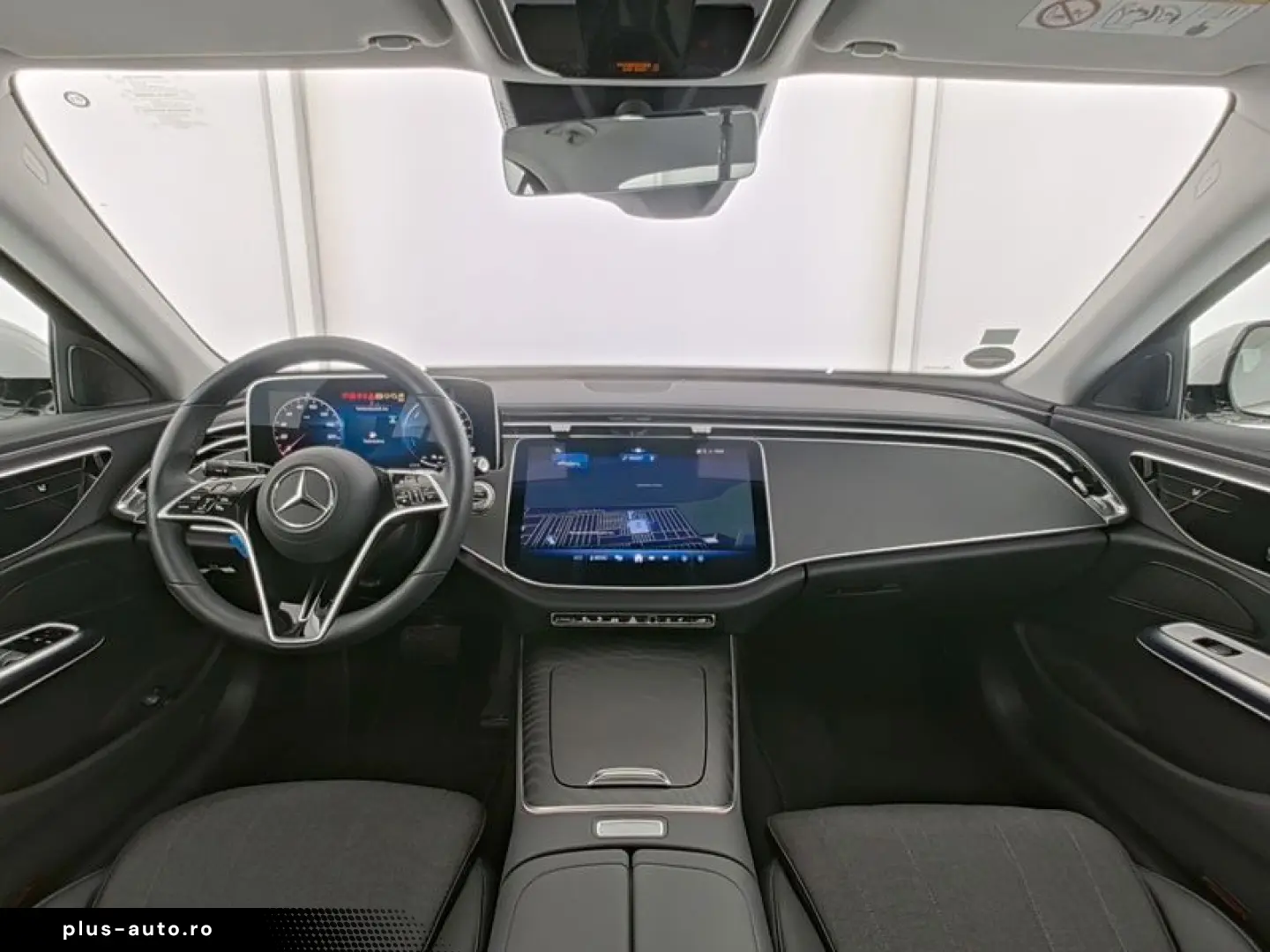 MERCEDES-BENZ E 300 e Avantgarde LED Distronic Kamera DAB