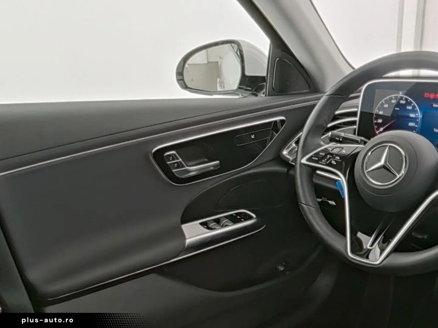 MERCEDES-BENZ E 300 e Avantgarde LED Distronic Kamera DAB