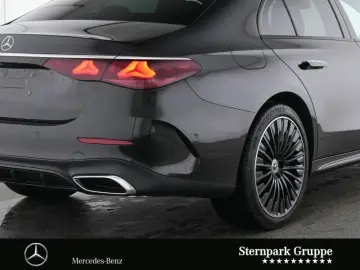 MERCEDES-BENZ E 300e AMG 20Zoll AHK Night Kamera