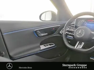 MERCEDES-BENZ E 300e  AMG Night Superscreen 20Zoll Distronic