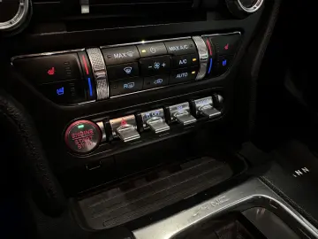 FORD Mustang GT B&O