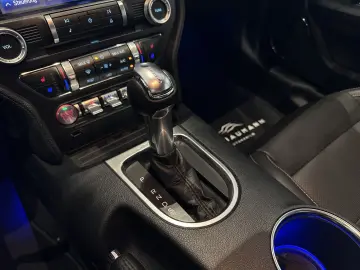FORD Mustang GT B&O