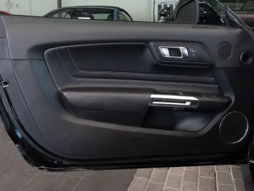 FORD Mustang GT 5.0 V8 Coupe B&O NAVI LEDER
