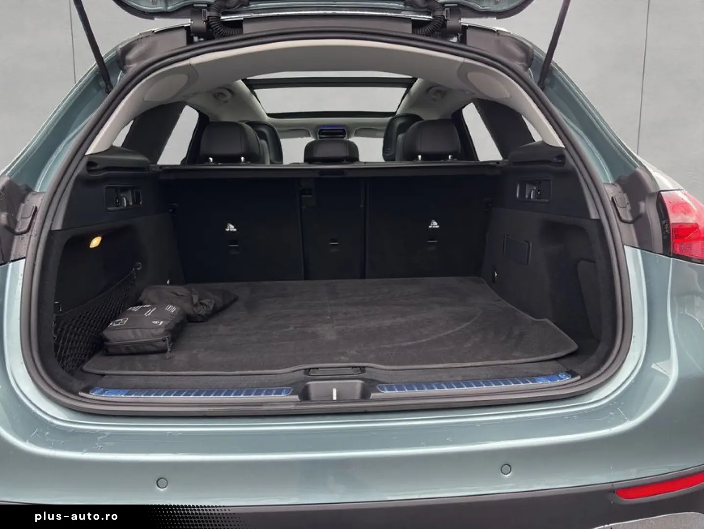 MERCEDES-BENZ GLC 200 Avantgarde Adv.Plus Pano AHK Sound