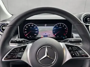 MERCEDES-BENZ GLC 200 Avantgarde Adv.Plus Pano AHK Sound
