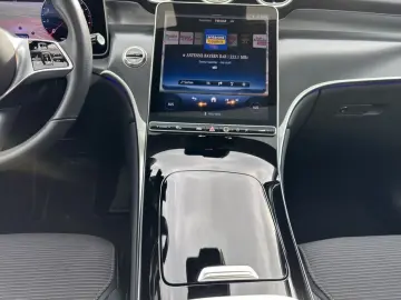 MERCEDES-BENZ GLC 200 Avantgarde Adv.Plus Pano AHK Sound