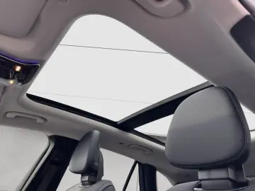 MERCEDES-BENZ GLC 200 Avantgarde Adv.Plus Pano AHK Sound