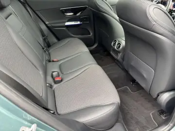 MERCEDES-BENZ GLC 200 Avantgarde Adv.Plus Pano AHK Sound