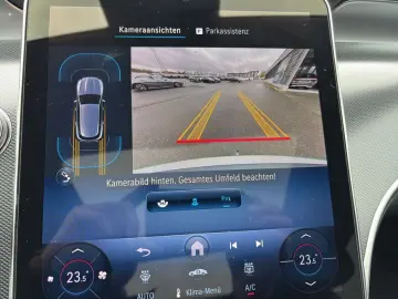 MERCEDES-BENZ GLC 200 Avantgarde Adv.Plus Pano AHK Sound