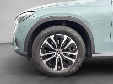 MERCEDES-BENZ GLC 200 Avantgarde Adv.Plus Pano AHK Sound