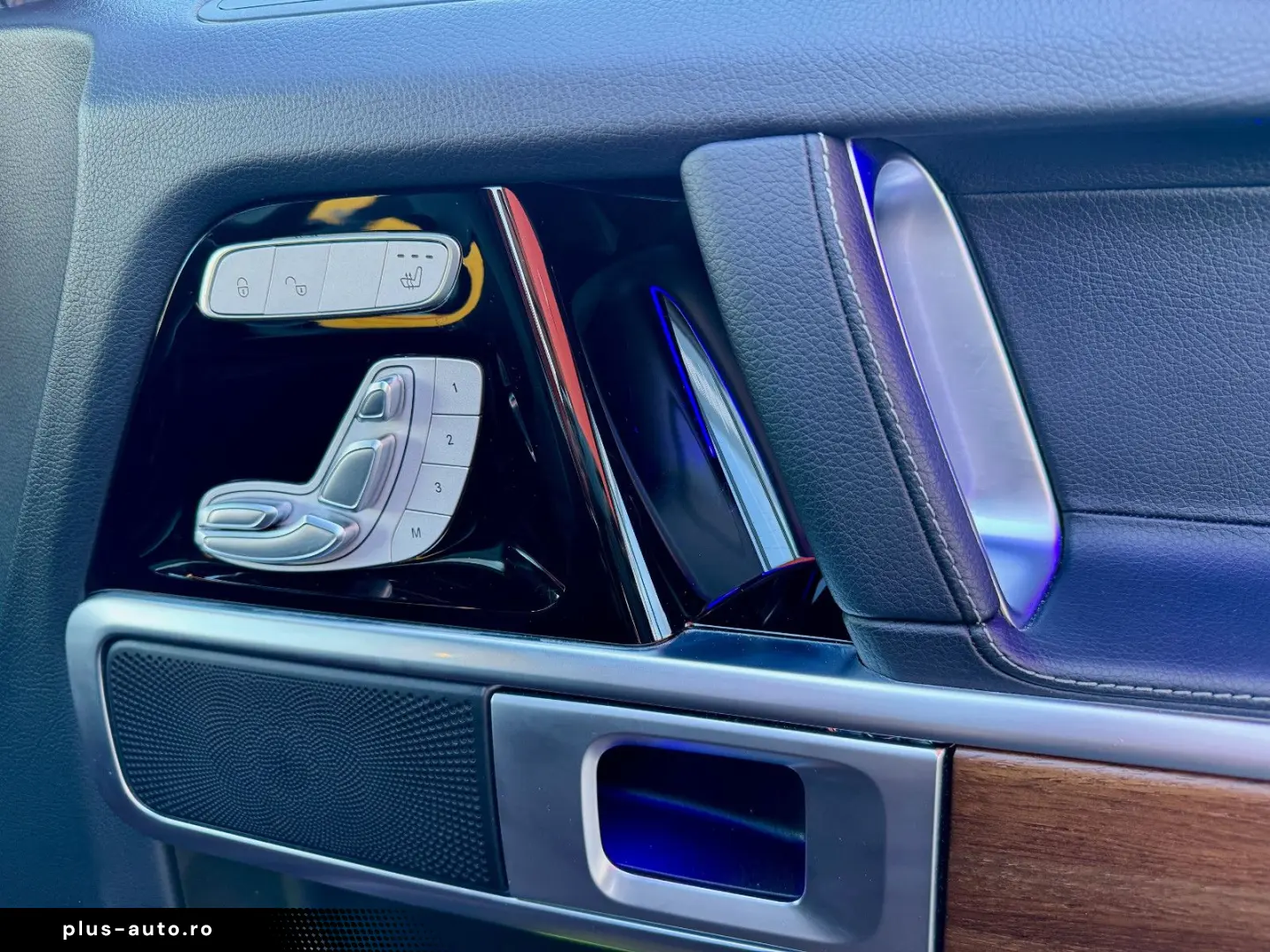 MERCEDES-BENZ G 400d AHK Garantie bis 07 2027 VAT deductible