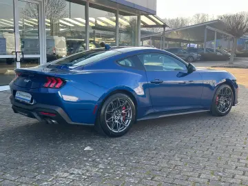 FORD Mustang Fastback 5.0 Ti-VCT V8 328 kW GT