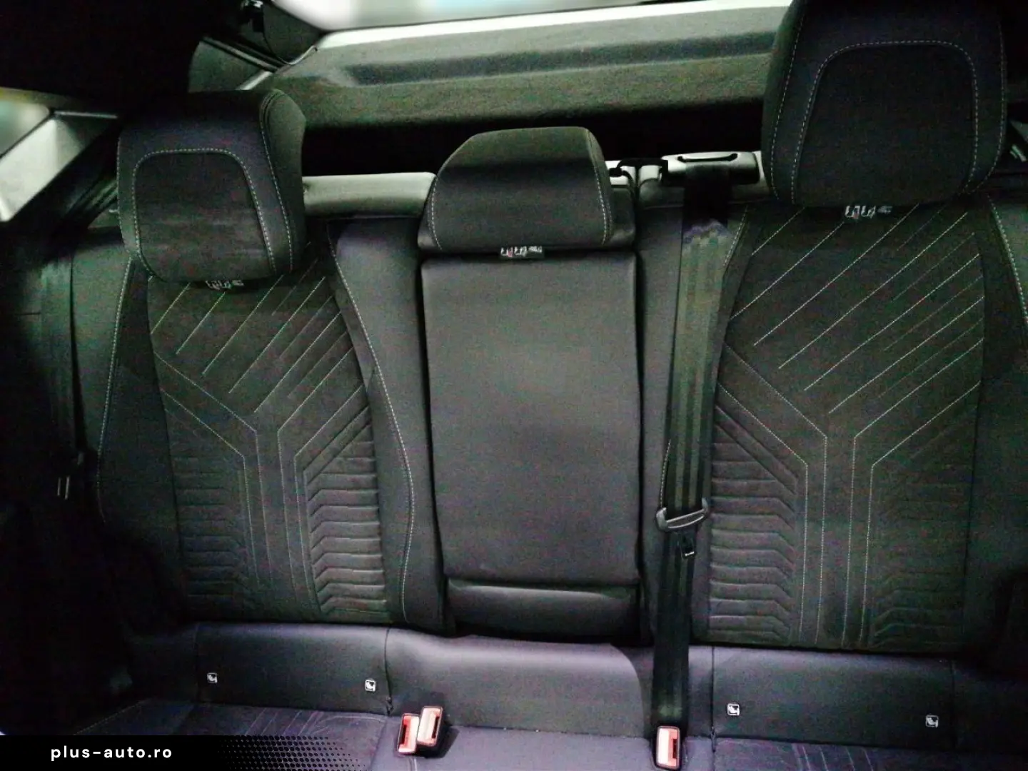 PEUGEOT 3008 GT Hybrid Navi 360 Cam Alcantara