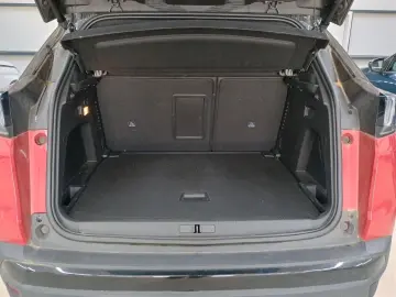 PEUGEOT 3008 GT PureTech 130 EAT ACC LED Kam.