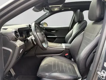 MERCEDES-BENZ GLC 200 4M AMG NIGHT DIGLI AMBI PANO DISTR KAM