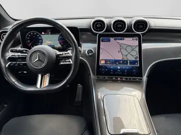 MERCEDES-BENZ GLC 200 4M AMG NIGHT DIGLI AMBI PANO DISTR KAM