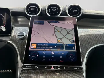 MERCEDES-BENZ GLC 200 4M AMG NIGHT DIGLI AMBI PANO DISTR KAM