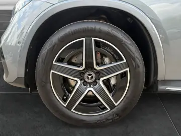 MERCEDES-BENZ GLC 200 4M AMG NIGHT DIGLI AMBI PANO DISTR KAM