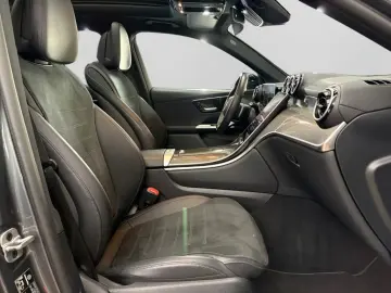 MERCEDES-BENZ GLC 200 4M AMG NIGHT DIGLI AMBI PANO DISTR KAM