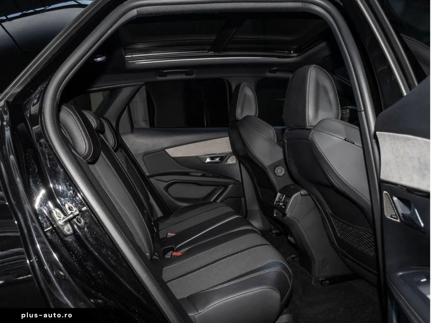 PEUGEOT 3008 GT Hybrid 136 e-DSC6 ACC PANO LED NAVI