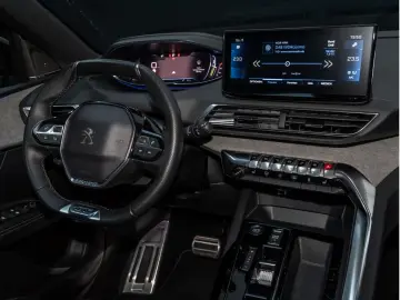 PEUGEOT 3008 GT Hybrid 136 e-DSC6 ACC PANO LED NAVI