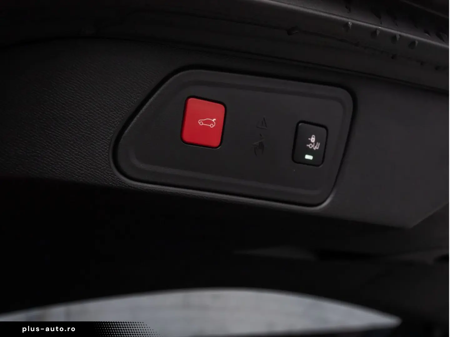 PEUGEOT 3008 GT Hybrid 136 e-DSC6 ACC PANO LED NAVI