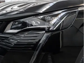 PEUGEOT 3008 GT Hybrid 136 e-DSC6 ACC PANO LED NAVI